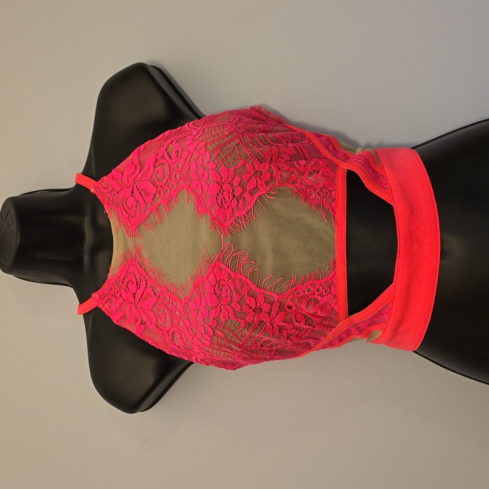 Hot Mesh Crop